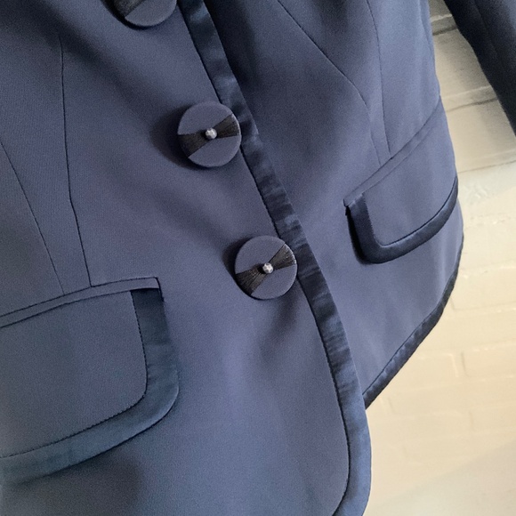 Luisa Spagnoli Women’s Blazer Silk Navy Blue Satin trims Suiting Tailoring Sz M - Picture 10 of 16